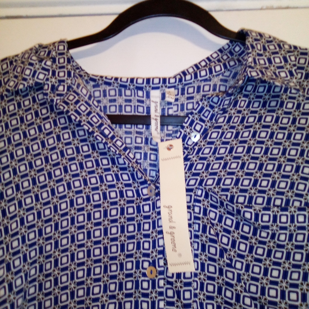 Navy Blue White Geometric Print Button Down Shirt Blouse Collared High Low Tunic - Picture 2 of 5